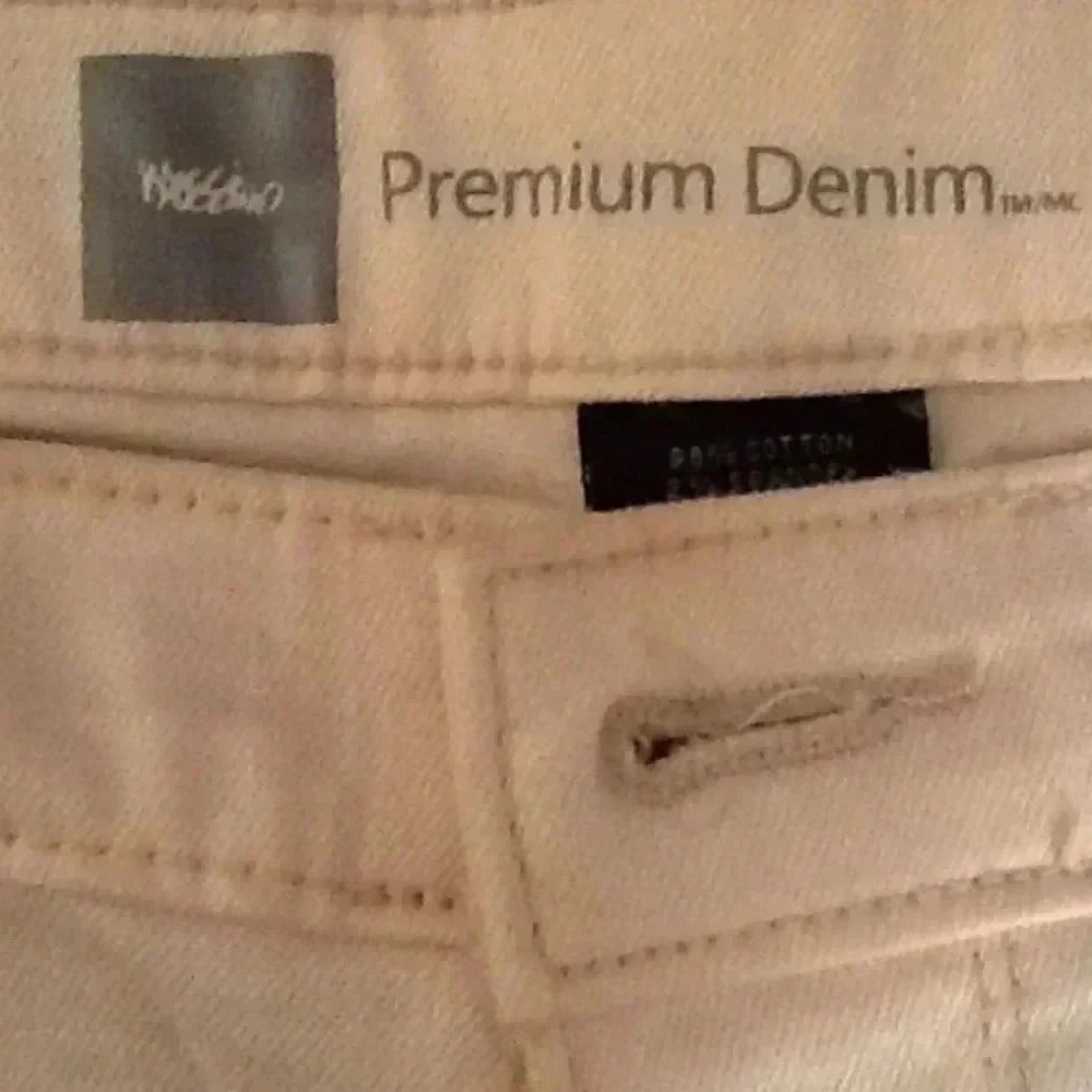 Mossimo Denim shorts - Picture 2 of 2